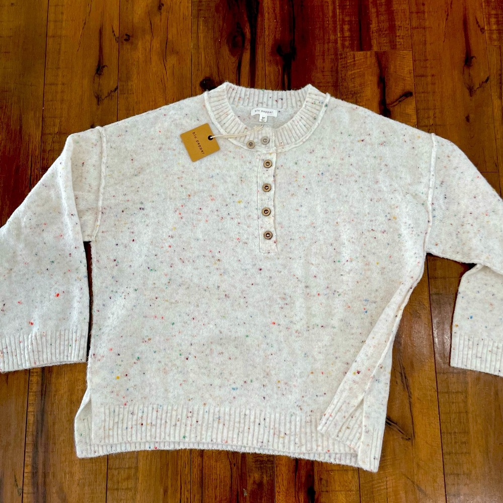 Blu Pepper women’s confetti sweater size Medium
